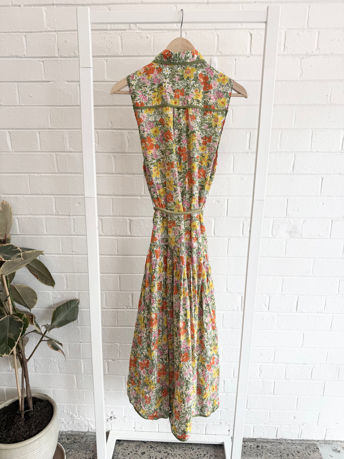Alemais Sleeveless Shirtdress in Floral Print - Size 8-10