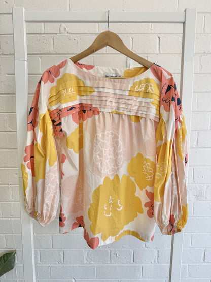 Marimekko Mukura Pioni Shirt in Peach/Yellow print - Size M (12/14)