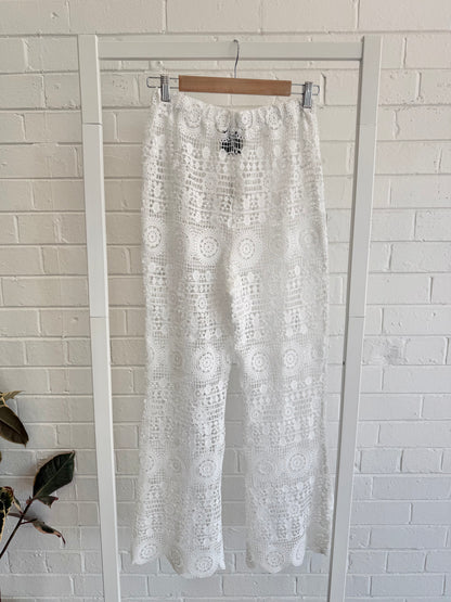 Peach & Parla Crochet Pants in Ivory - Size Small (10)