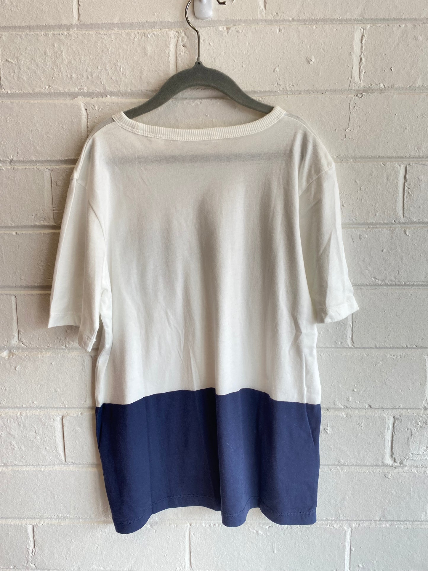 Country Road Pocket Tee in White/Blue - Size 10