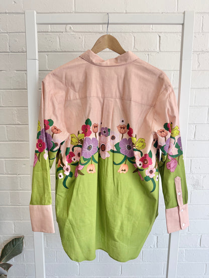BNWT Bohemian Traders Jewel Floral Long Sleeve Shirt – Chartreuse - Size M