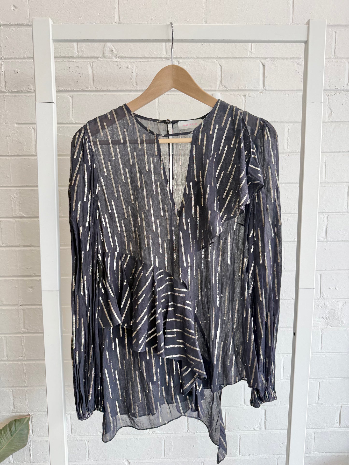 BNWT Sass & Bide A Brilliant Mind Top - Navy/Silver - Size 40 (10)