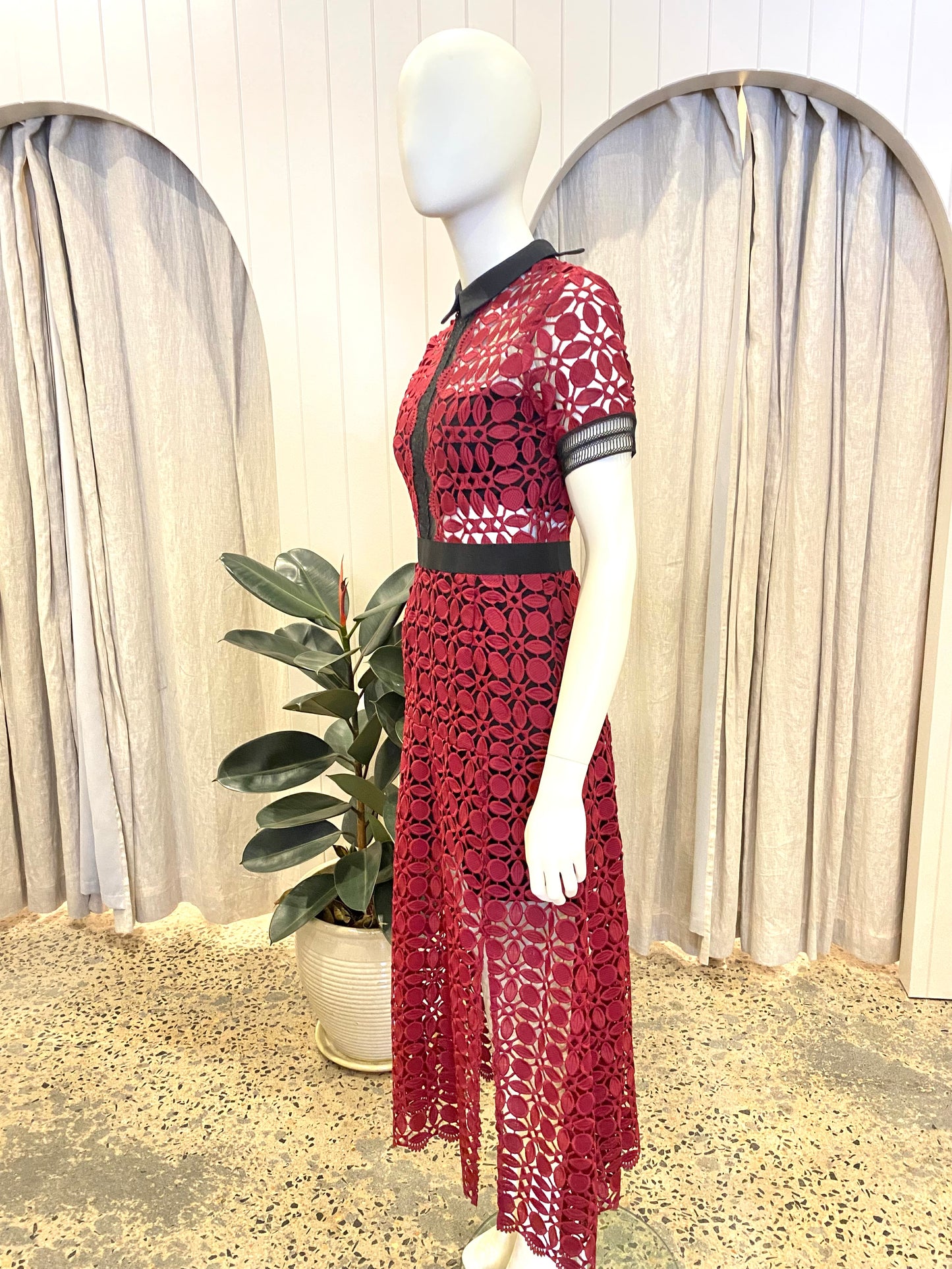 Self Portrait 'Olivia' Crochet Scallop Edge Midi Dress - Size 10