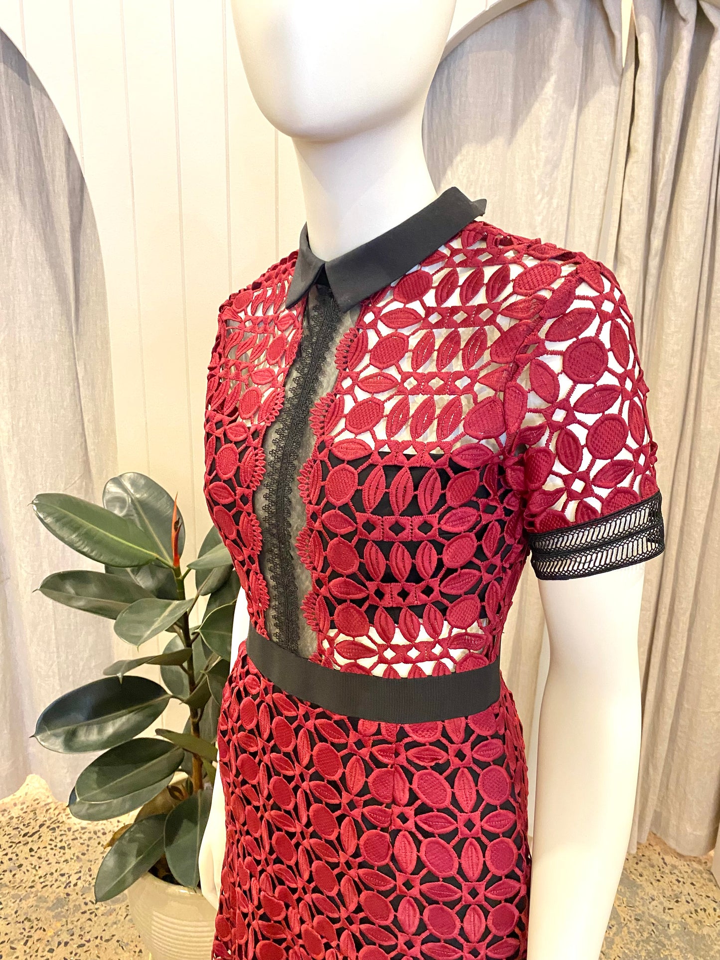 Self Portrait 'Olivia' Crochet Scallop Edge Midi Dress - Size 10