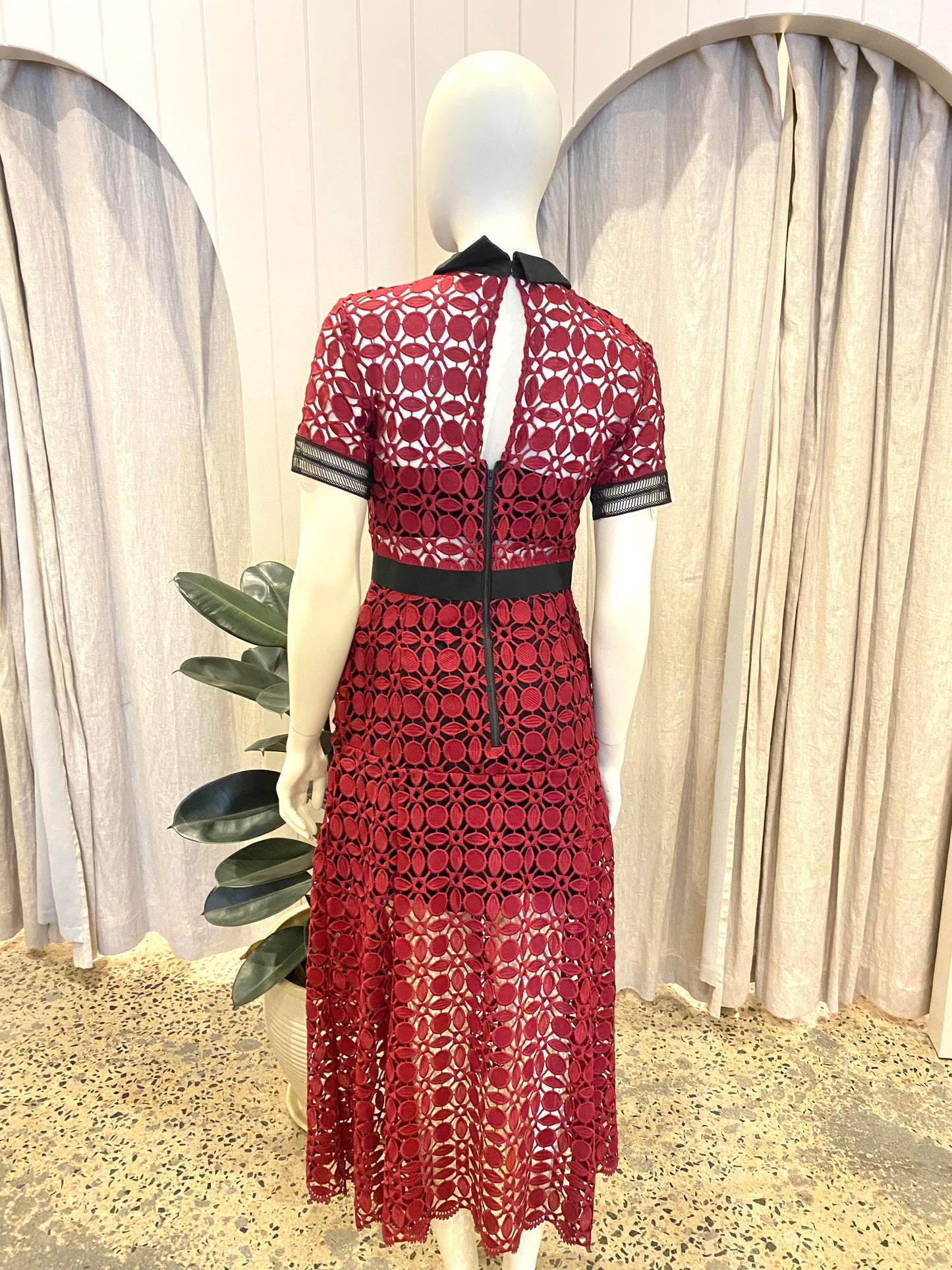 Self Portrait 'Olivia' Crochet Scallop Edge Midi Dress - Size 10