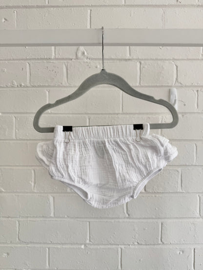 Bardot White Ruffle Bloomers - Size 000