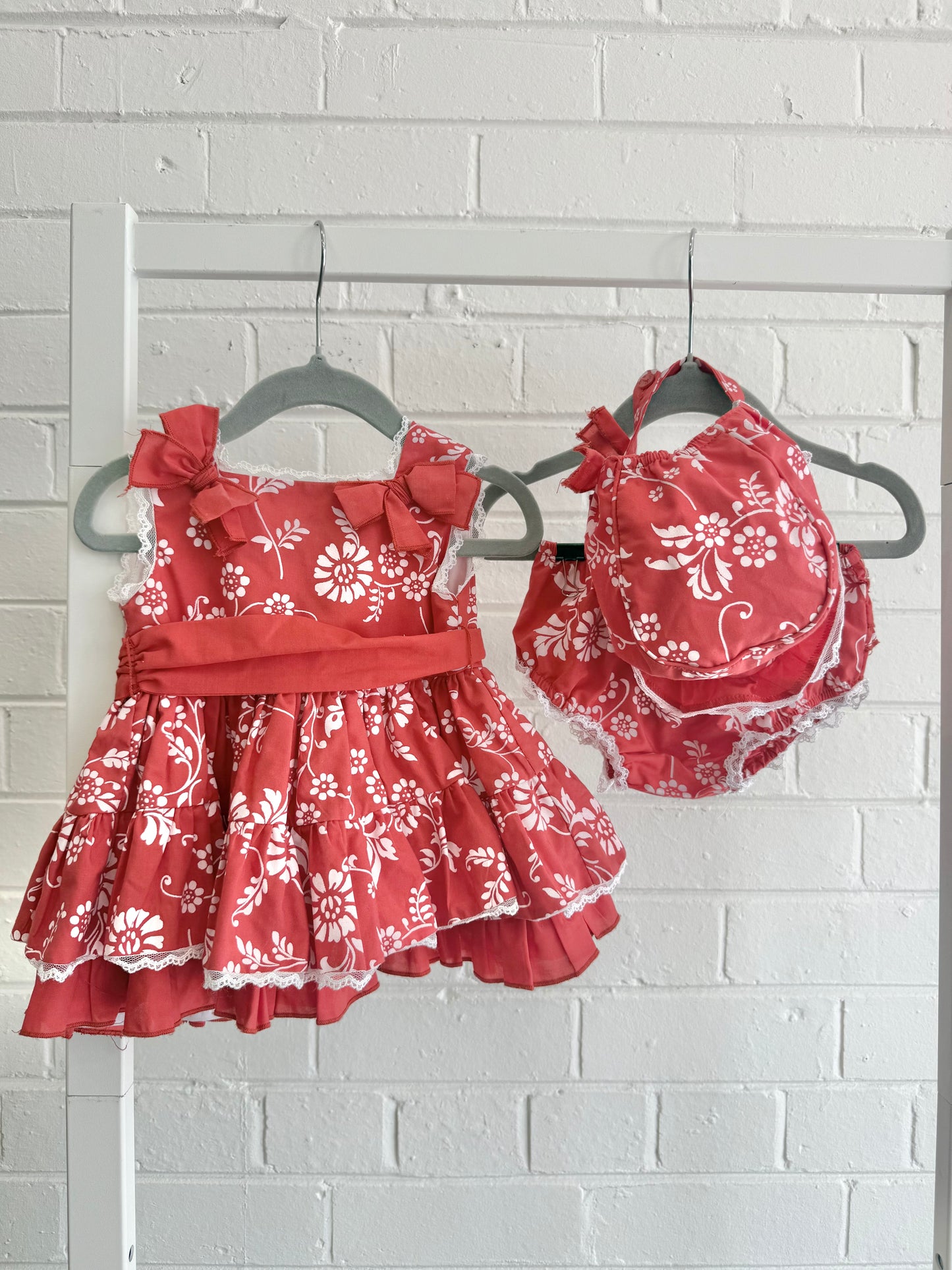 Dolce Petit Red/White Floral Dress, Bloomers and Bonnet - Size 6 - 12m