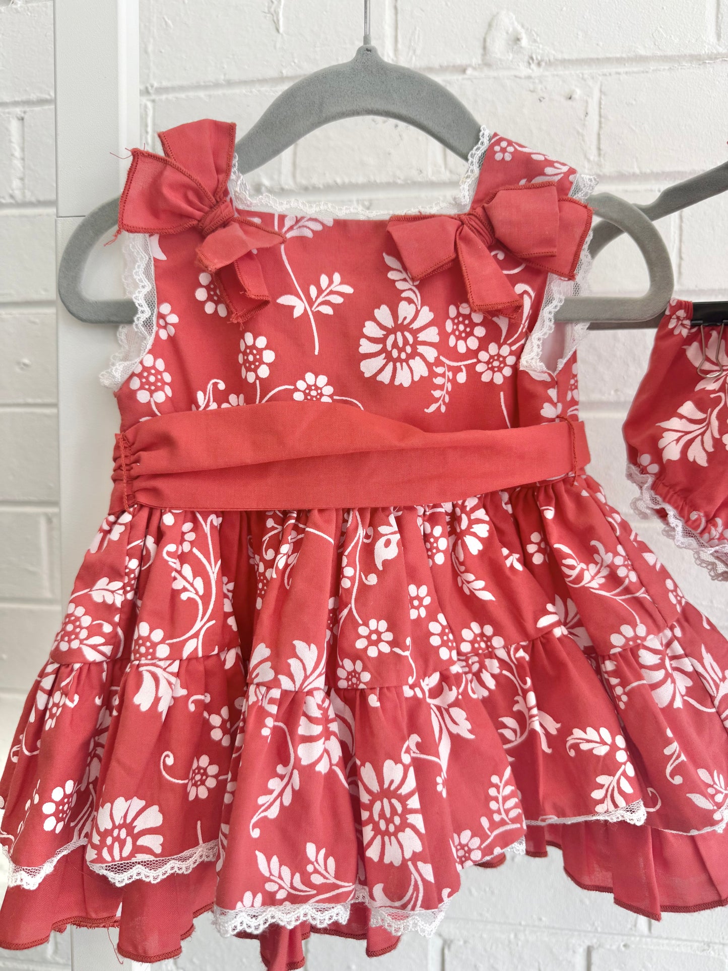 Dolce Petit Red/White Floral Dress, Bloomers and Bonnet - Size 6 - 12m