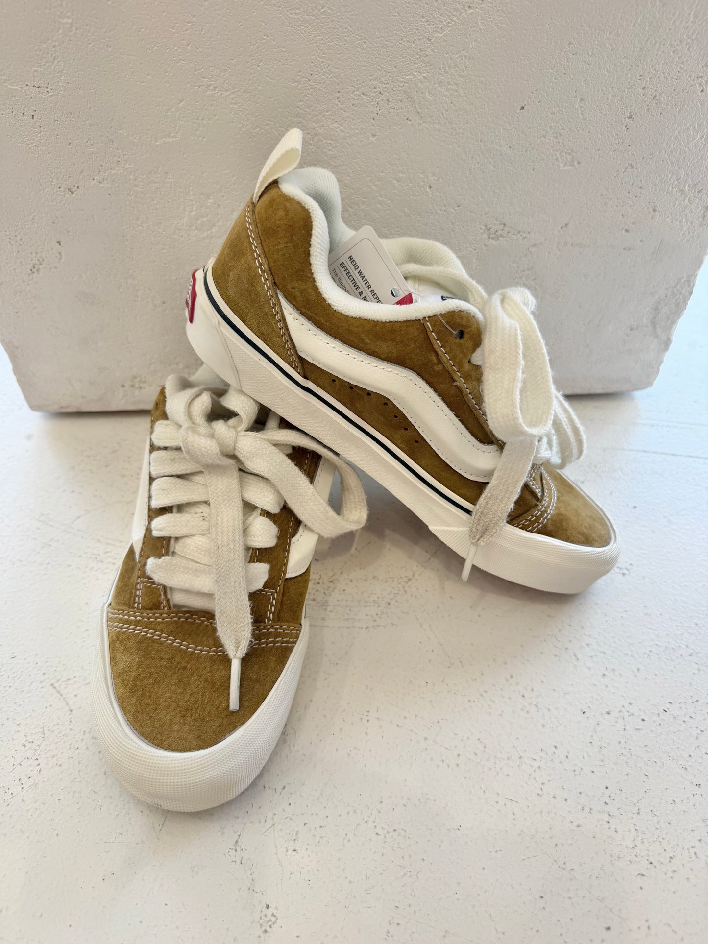 BNIB Vans 'Knu Skool' Sneakers in Pig Suede Brown - UK3