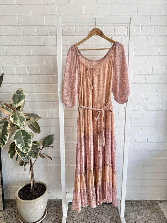 Spell & The Gypsy Rae Gown in Peach - Size L (14)