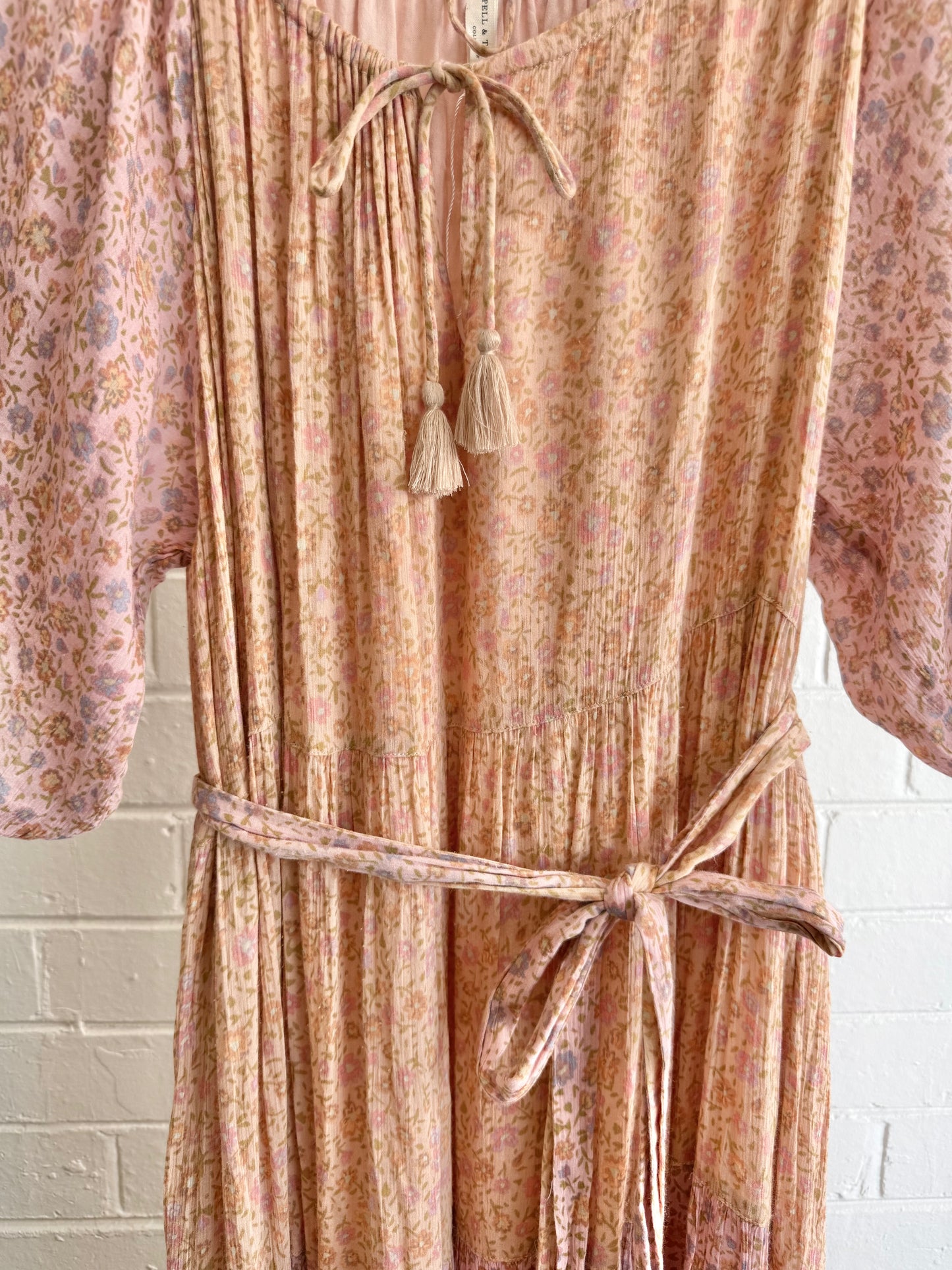 Spell & The Gypsy Rae Gown in Peach - Size L (14)