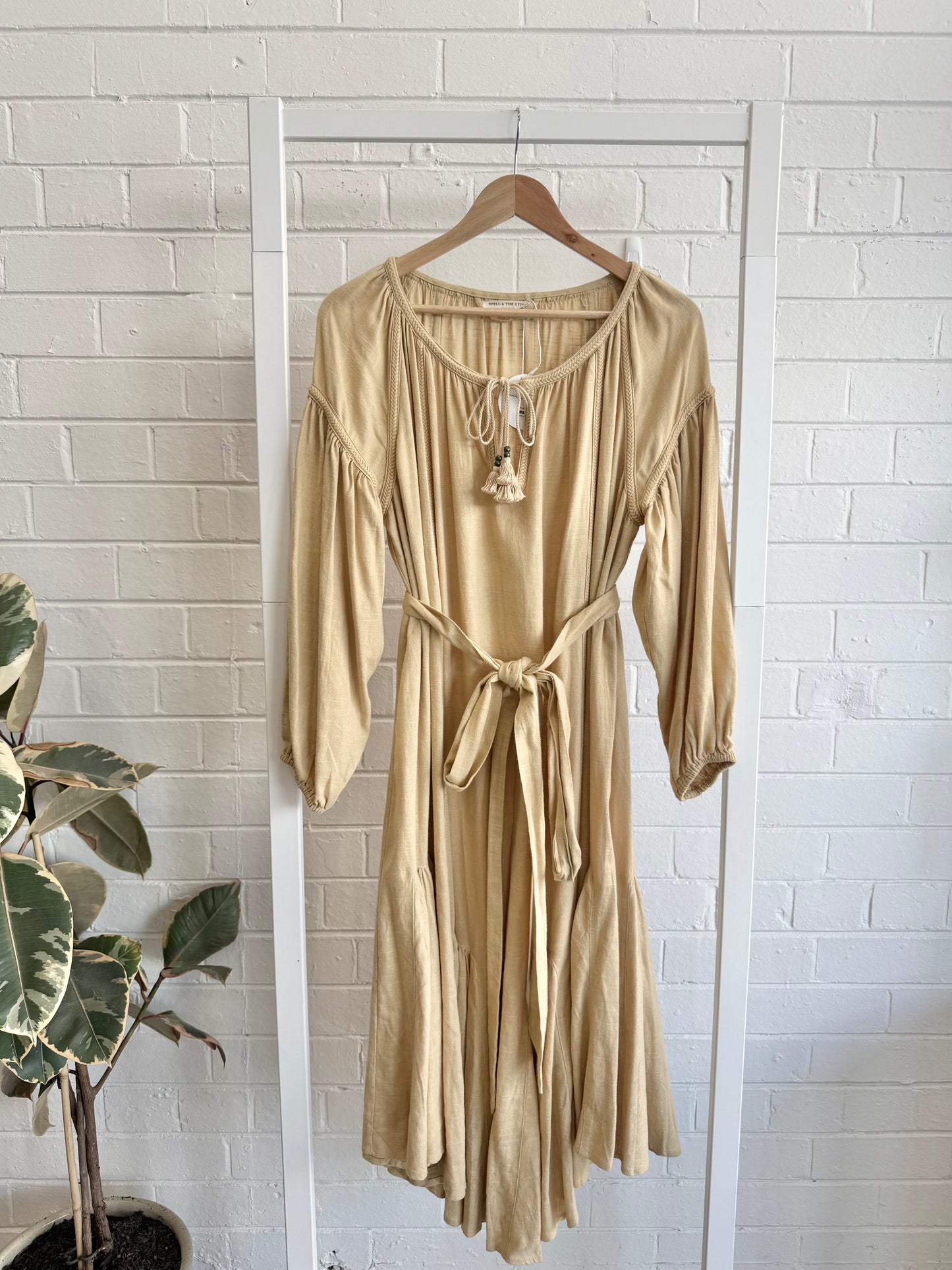 Spell & The Gypsy 'Bella' Gown in Honey - Size M (12-14)