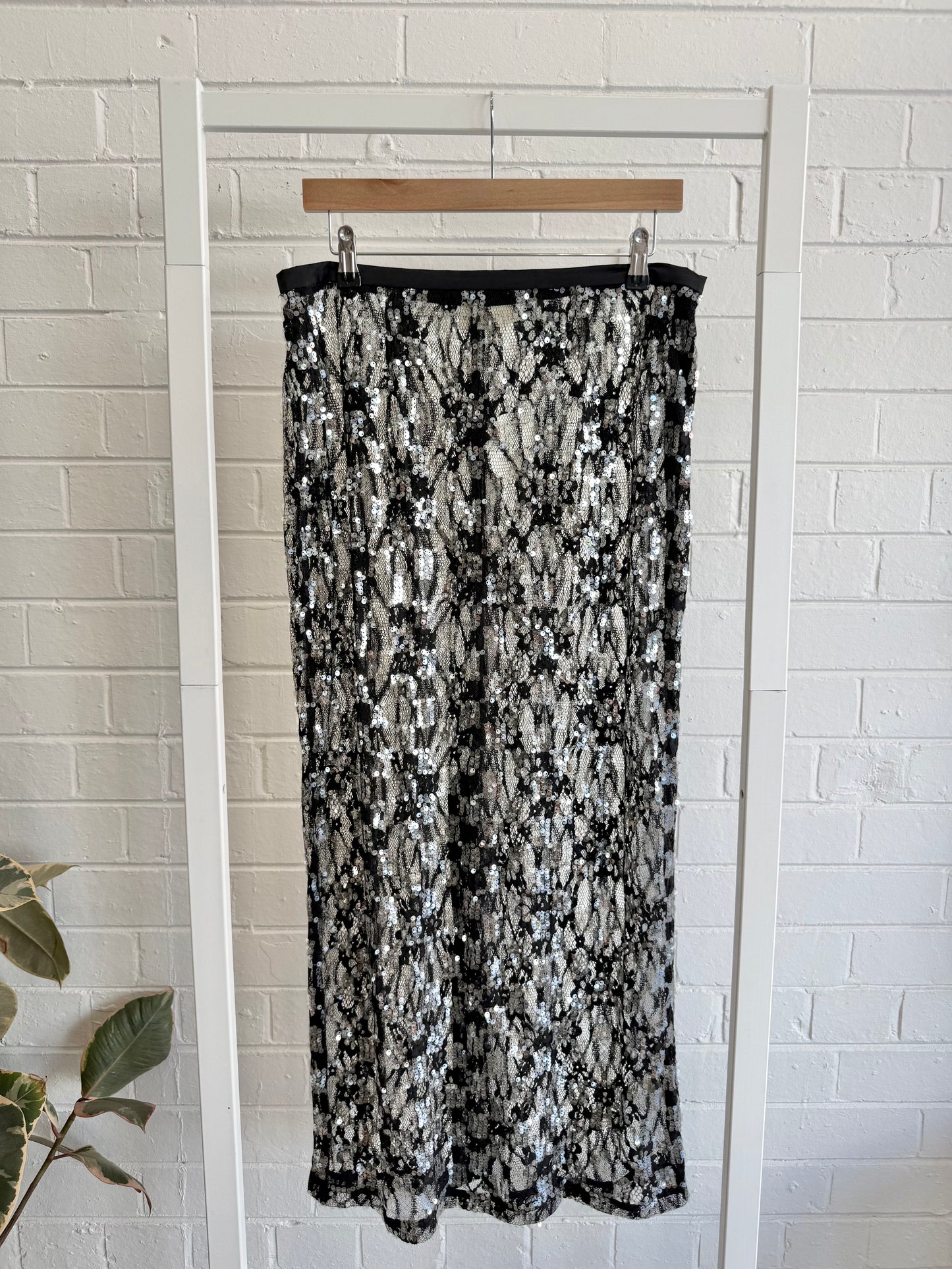 Vrg Girl Devyn Sequin Midi Skirt in Black - Size 12