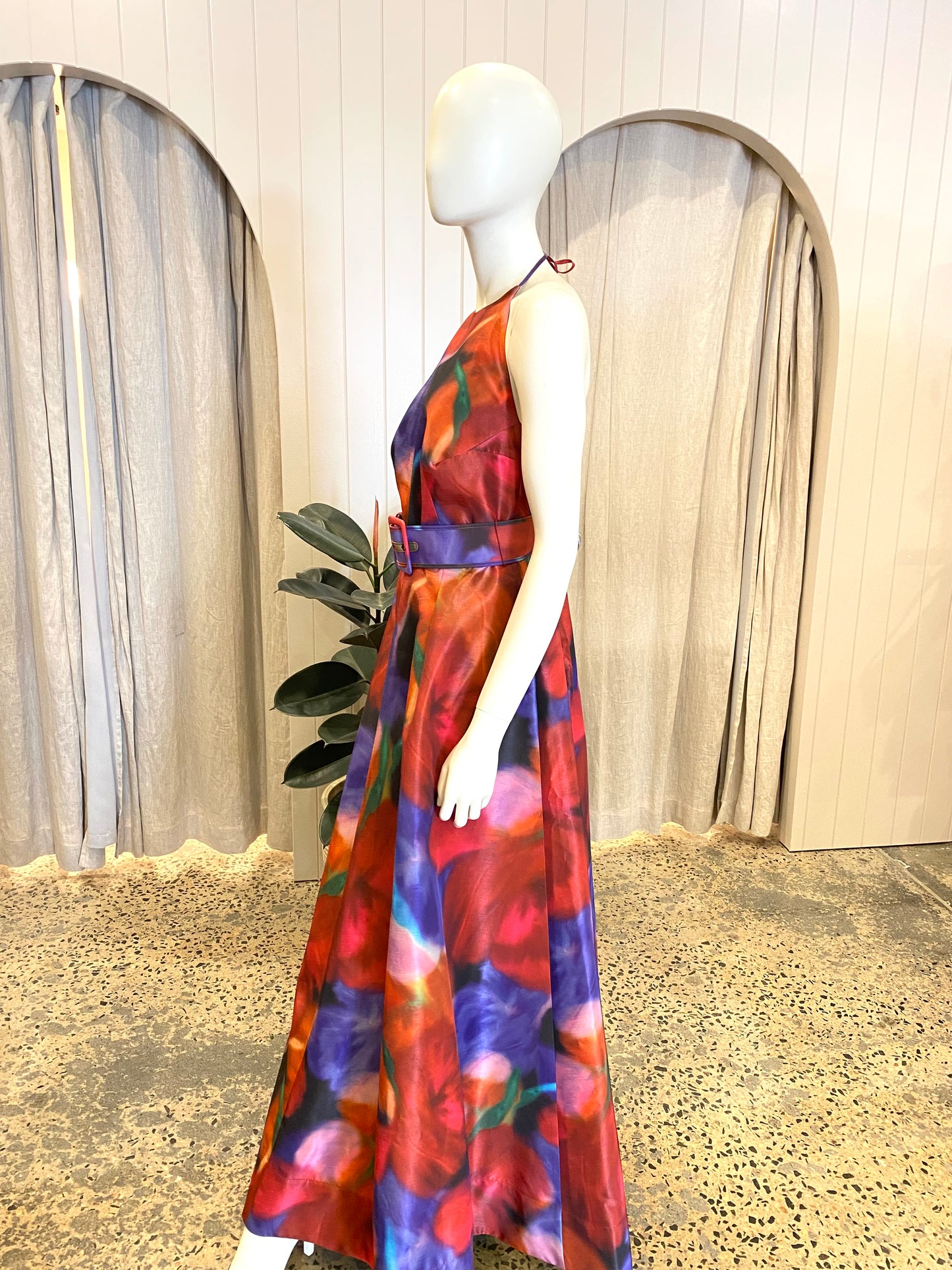 Rebecca Vallance Cabaret Roses Gown - Size 16