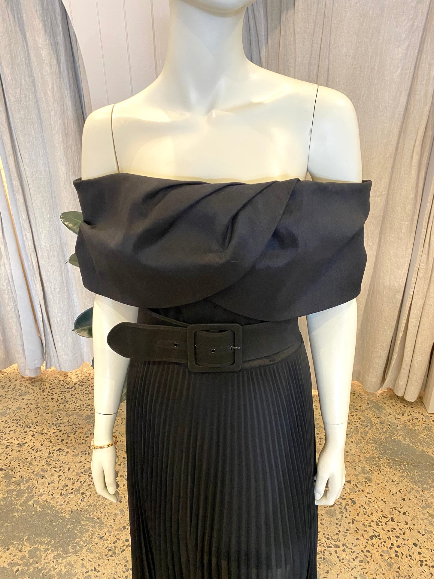 Rebecca Vallance Emilie Midi Dress - Size 16