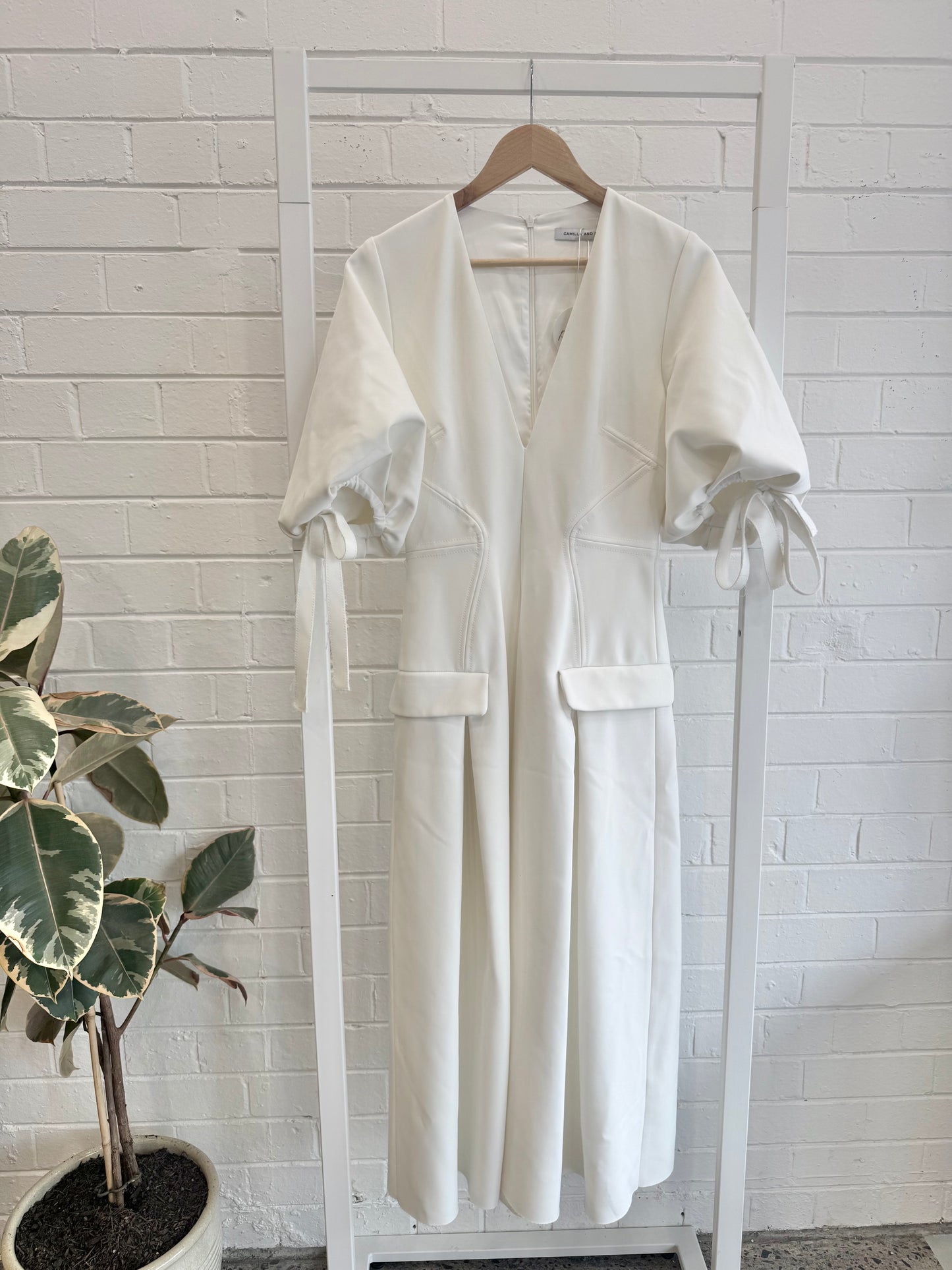 Camilla & Marc Morgan V-Neck Dress in Ivory - Size 8
