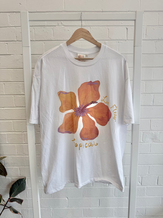 Maku Le Fleur Tropical White Oversized Tee - Size L (12)