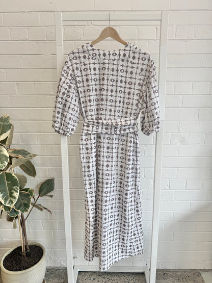 Zoe Kratzmann White/Brown Limbo Carob Embroided Midi Dress - Size 1 (8 - 10)