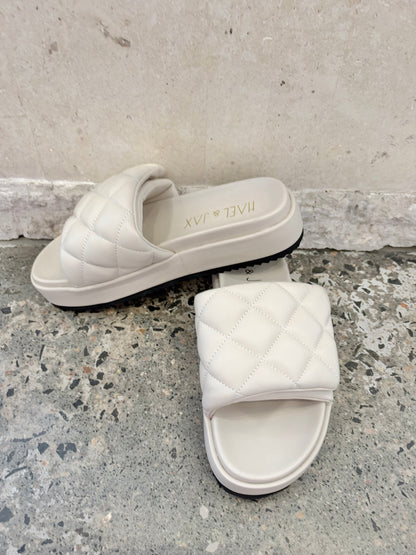 Hael and Jax Vanilla Hollie Sandals - Size 40