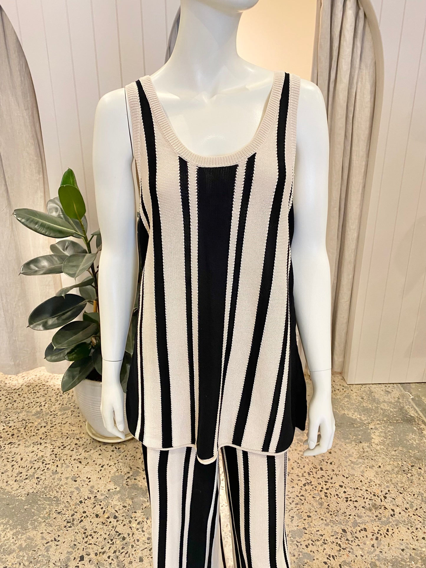 Dissh Delphi Stripe Tunic and Pant Set - Size 12