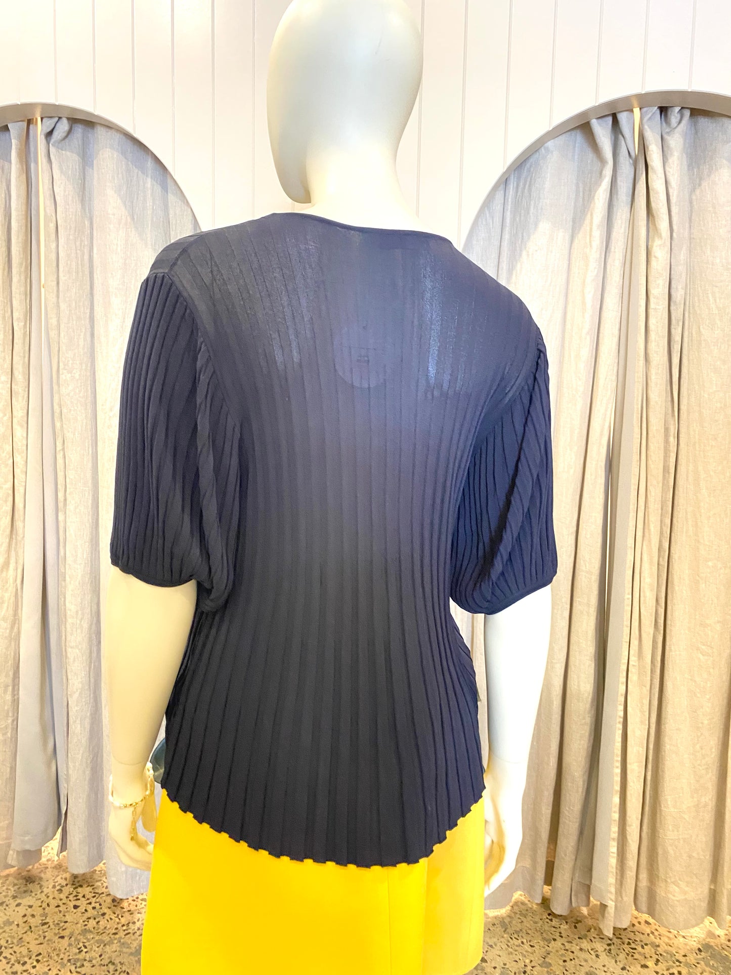Scanlan Theodore Navy Pleated Top - Size M