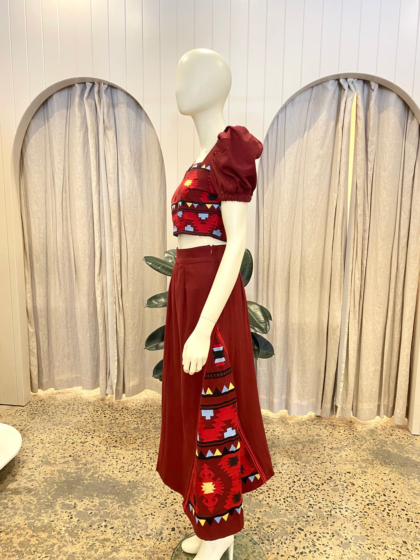 IQ Collection Burgundy Clavel Granates Skirt and Top Set - Size S