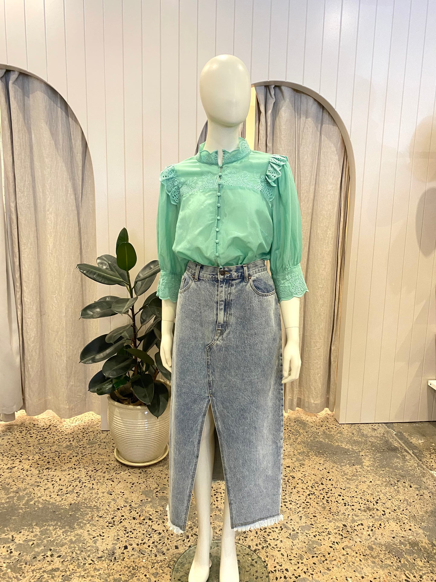 Once Was Silk Blouse - Size 4 (au14)