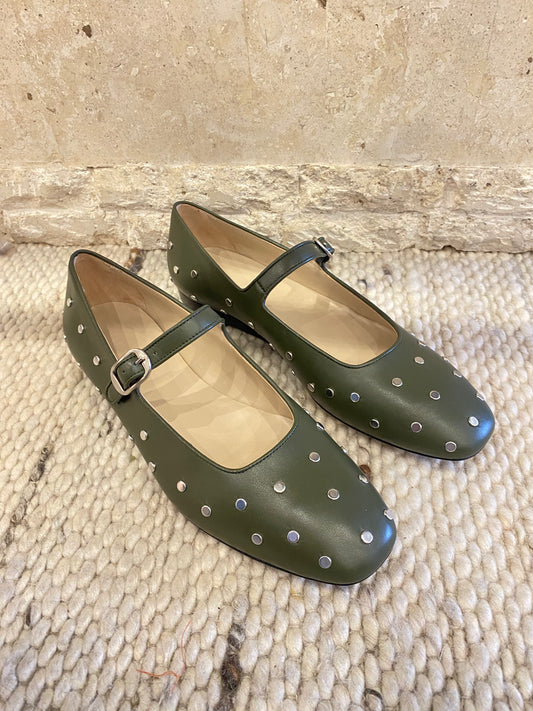 Le Monde Beryl Green Studded Leather Mary Janes - Size 42