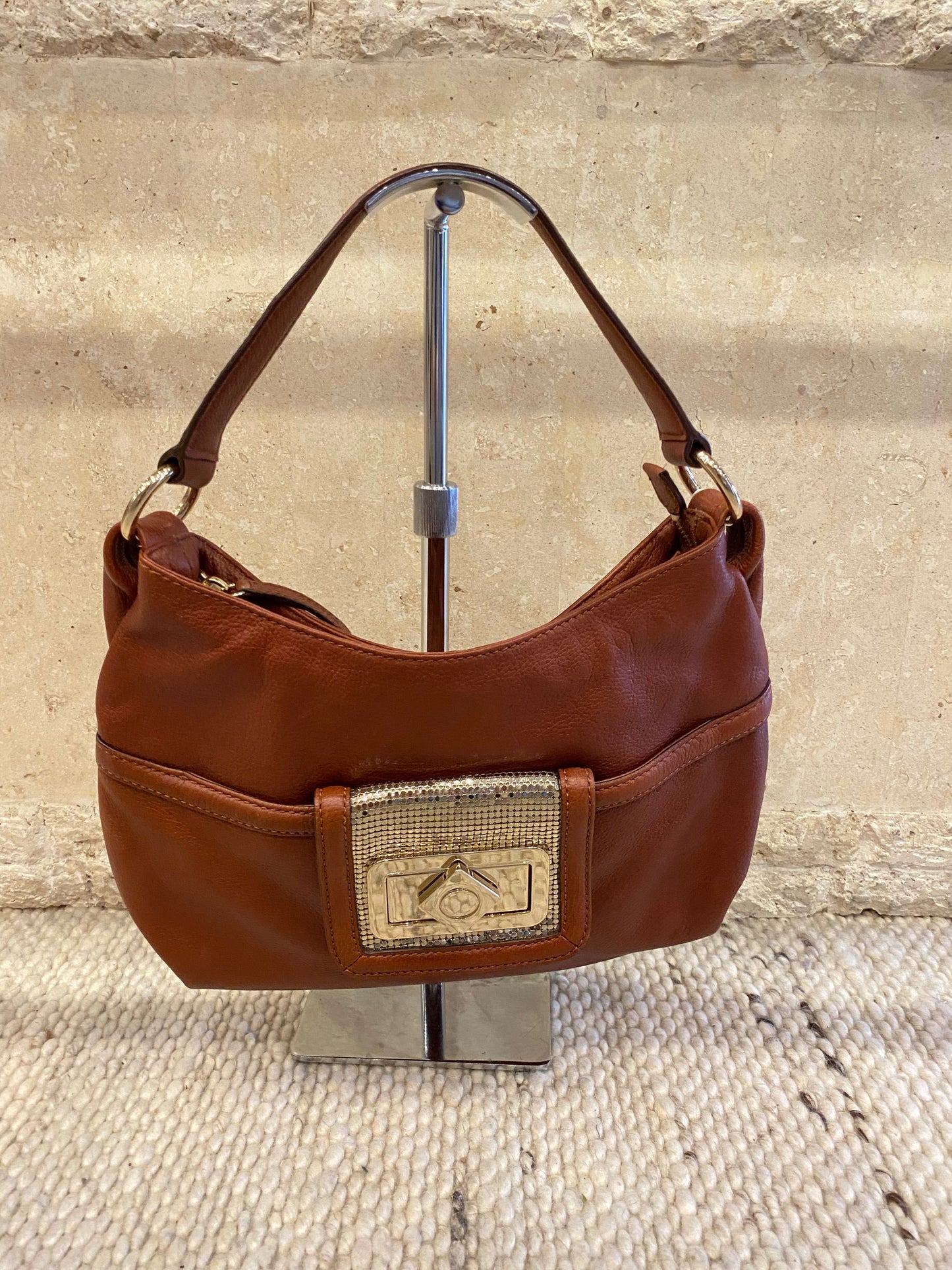 Oroton Vintage Shoulder Bag in Brown