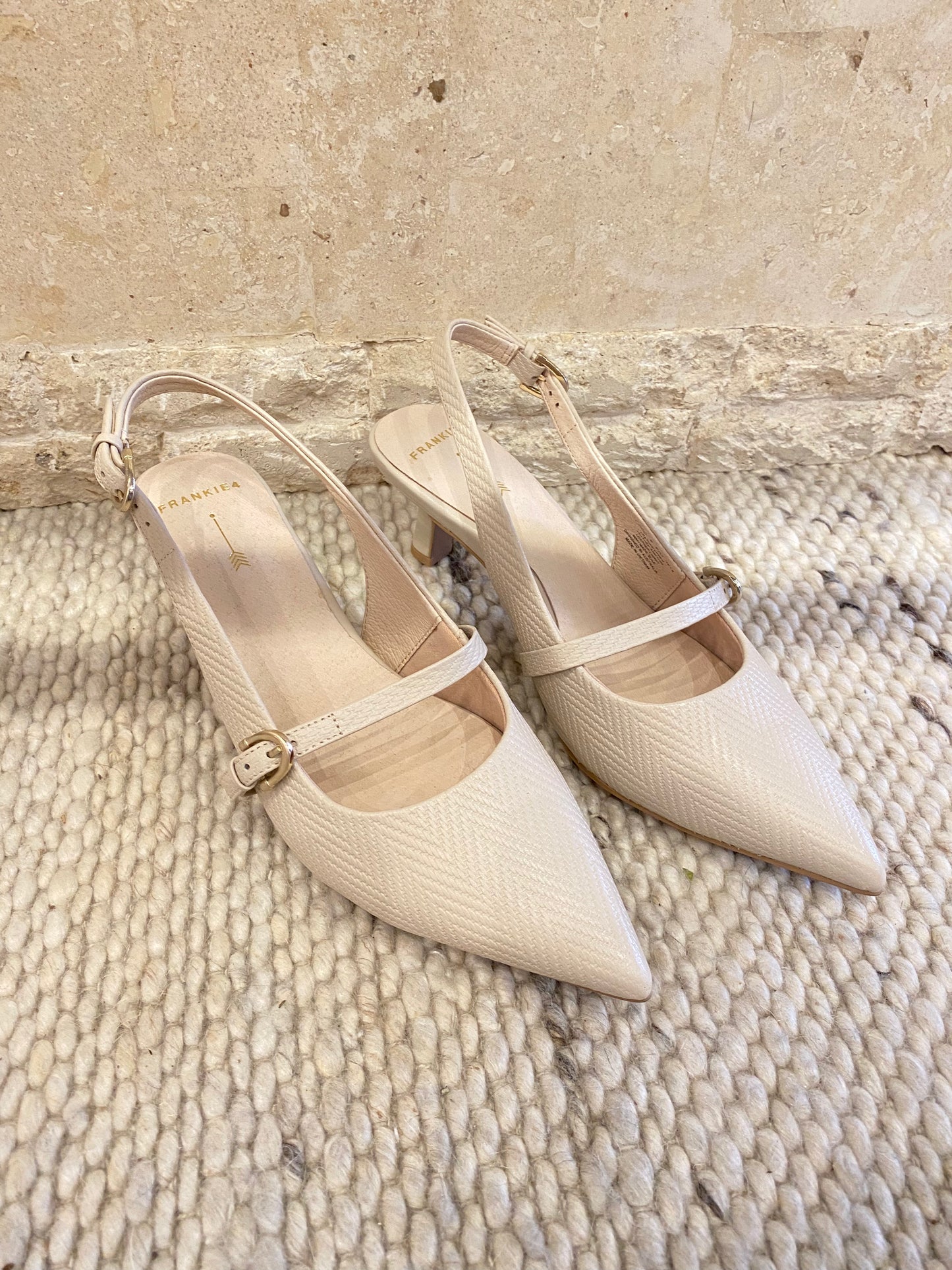 Frankie 4 Coco Slingback Pointed Toe Kitten Heel - Size 9
