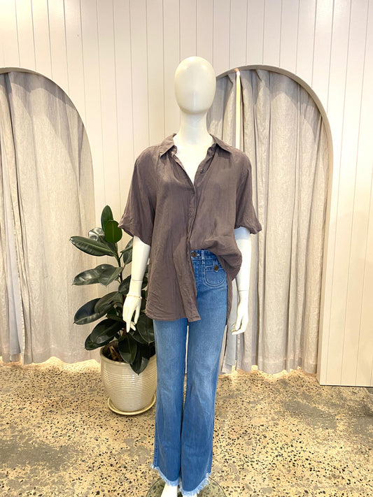 Country Road Mocha Linen Short Sleeve Shirt - Size 12