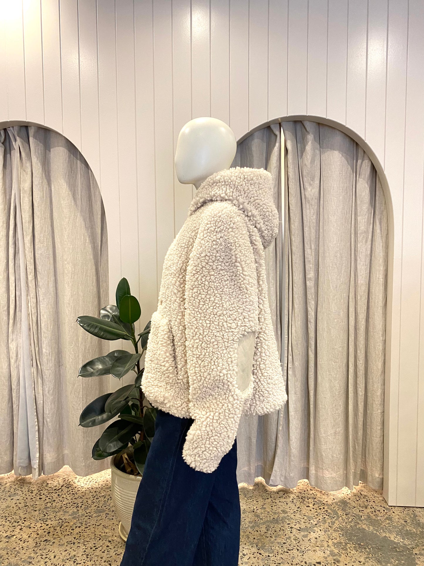 Ena Pelly 'Gracie' Faux Fur Hoodie Jacket in Cream - Size 12