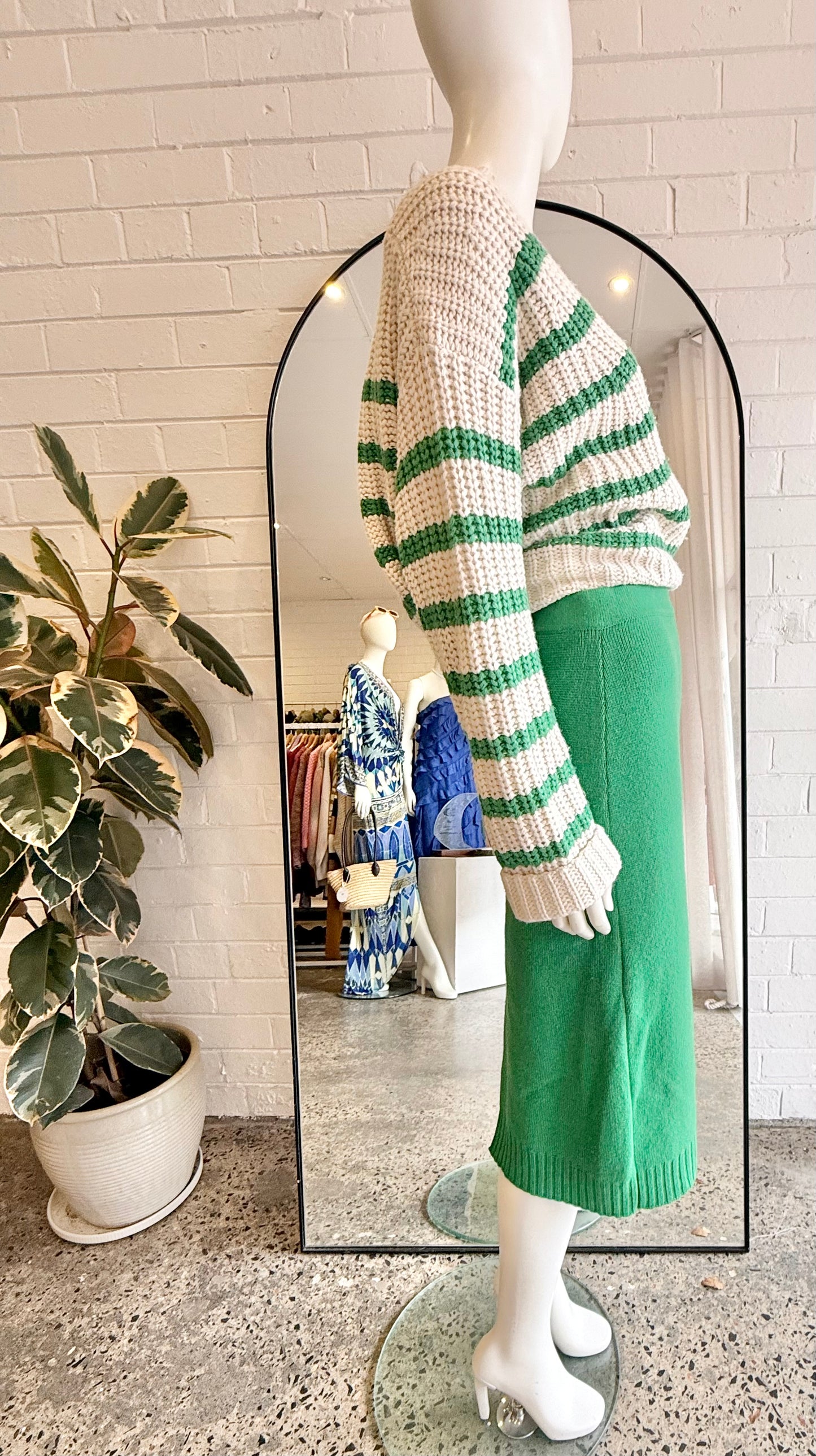Oscar De La Renta Green Wool Knit Skirt - Size S