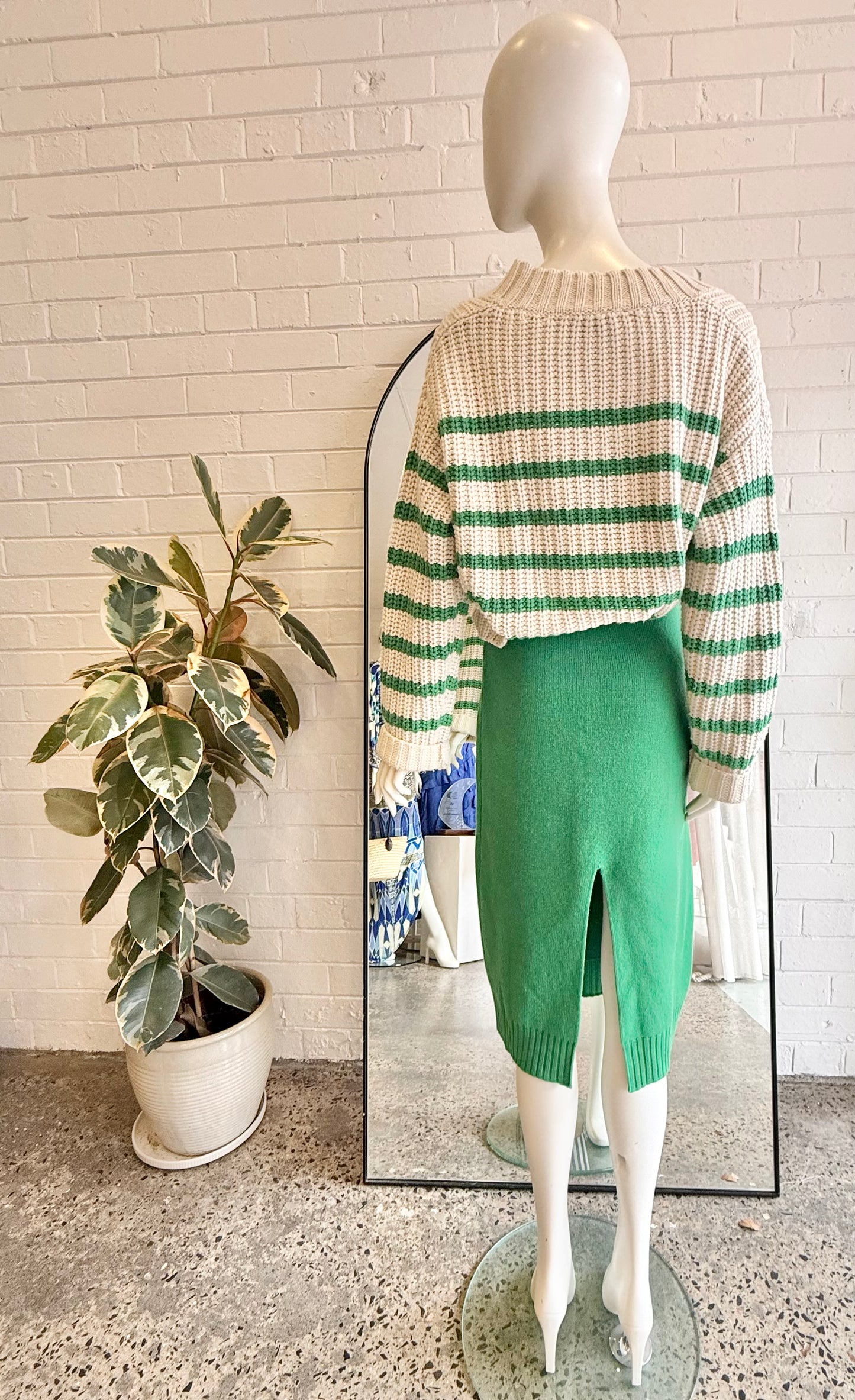 Oscar De La Renta Green Wool Knit Skirt - Size S