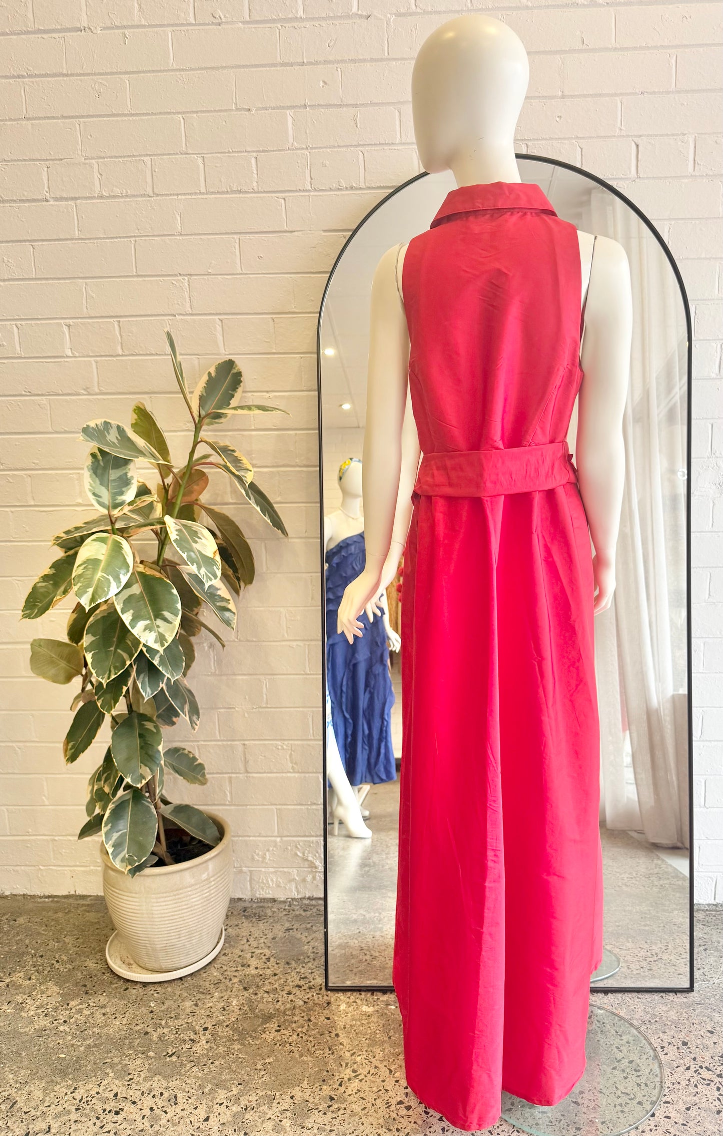 Simorra Red Long Sleeveless Dress - Size 12