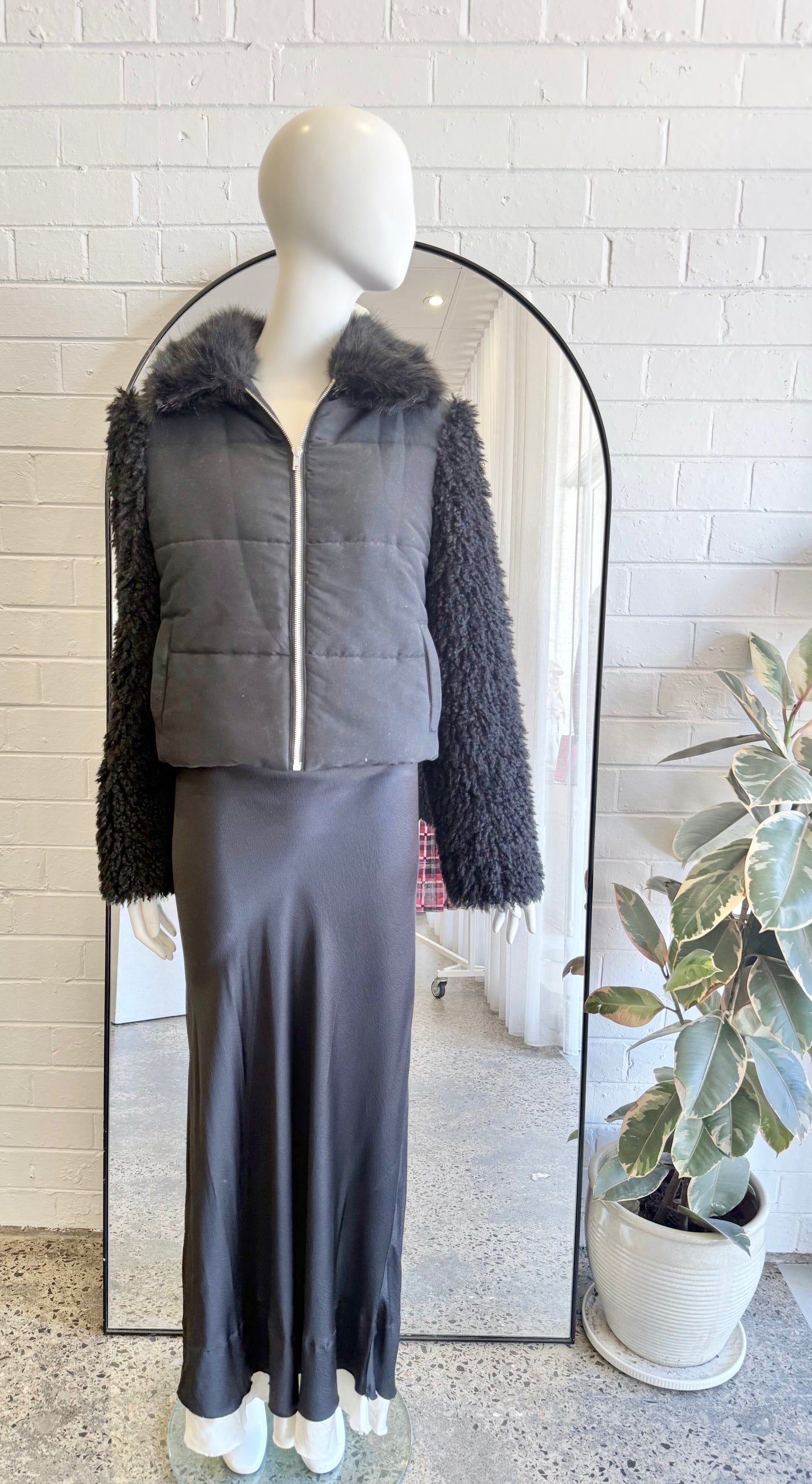Ena Pelly Black Faux Fur Puffer Jacket - Size 8