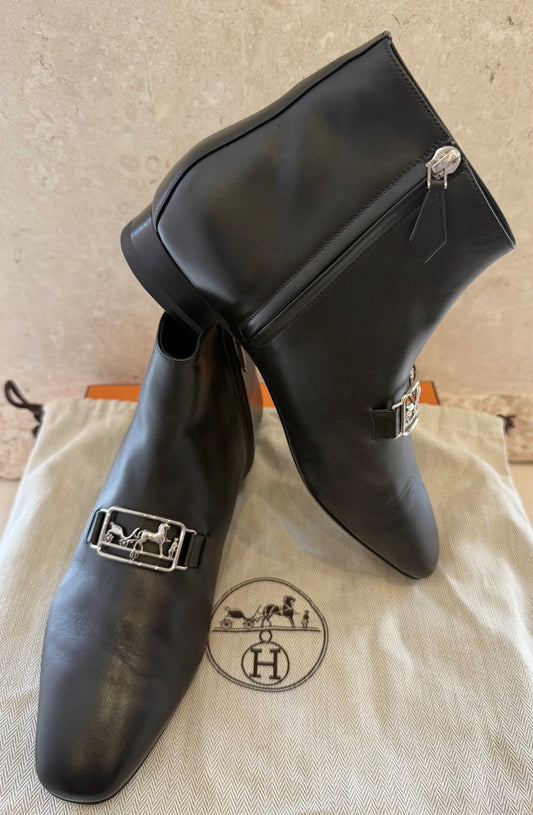 Hermès 'Verlaine' Ankle Boots in Black - Size 39