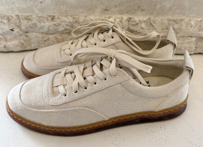 Everlane Canvas Thread Bare Sneaker - Size 10