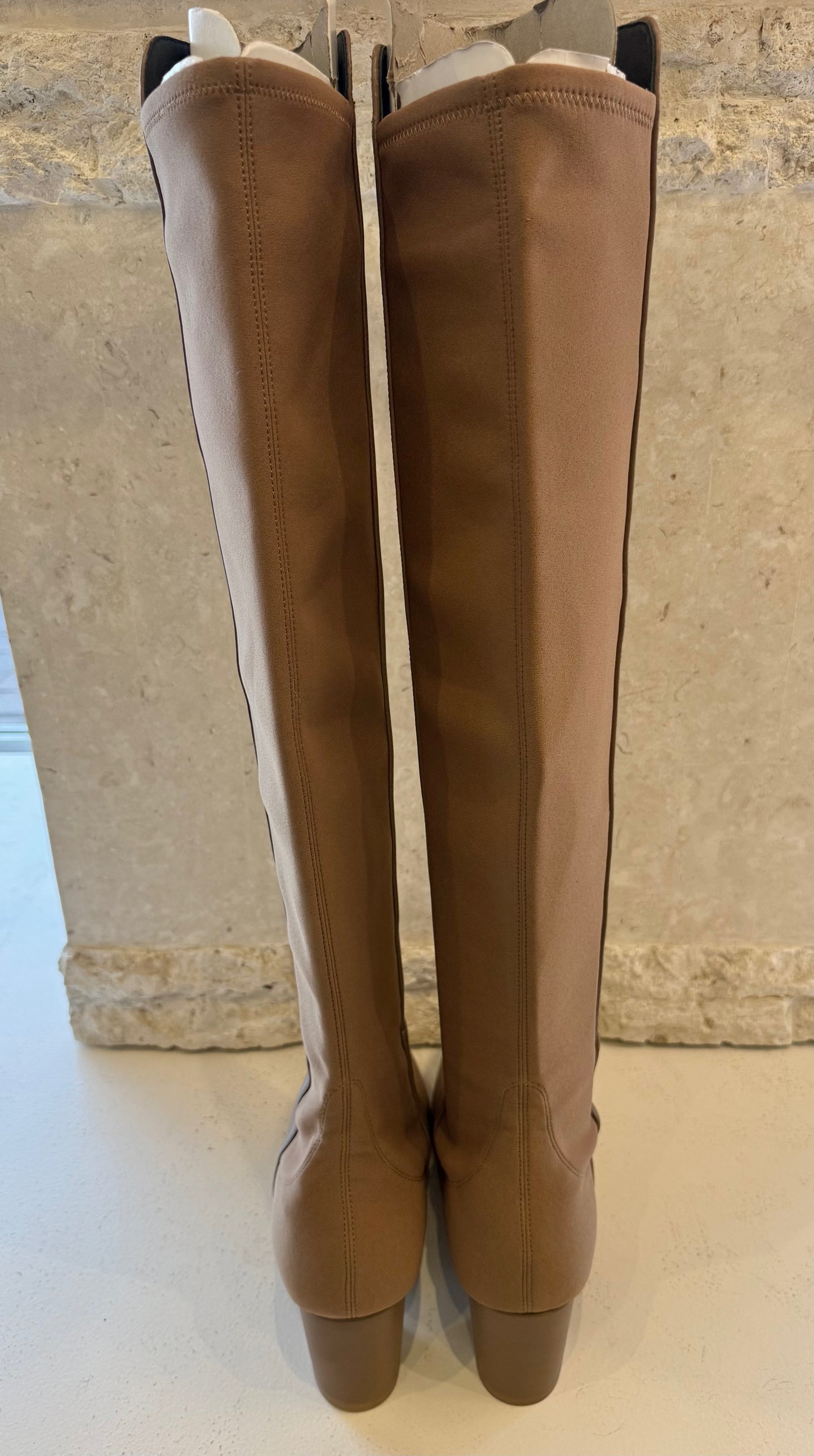 Stuart Weitzman 'Gillian 60' Tall Boots in Camel - Size 41.5