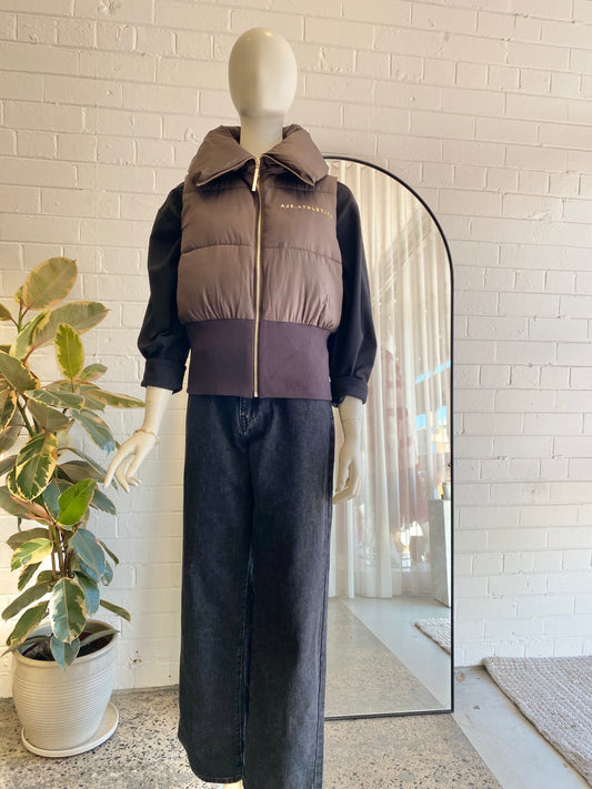 Aje Athletica Brown Wide Rib Puffer Vest - Size 12