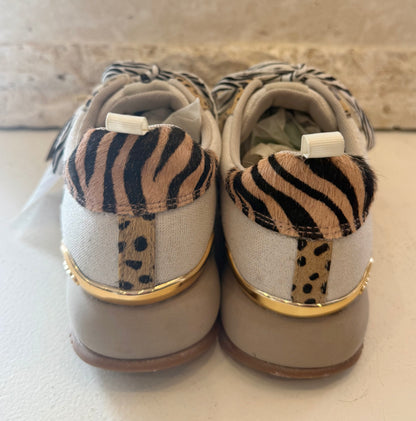 Gioseppo 'Bellflower' Sneakers in Animal Print - Size 41