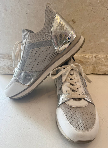 Michael Kors Billie Knit Trainer - Size 9
