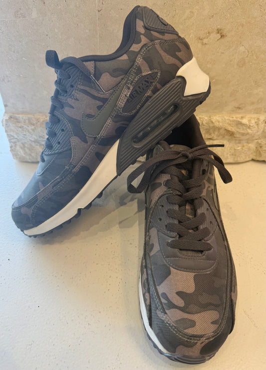 Nike Winter Camo Air Max 90's - Size 10