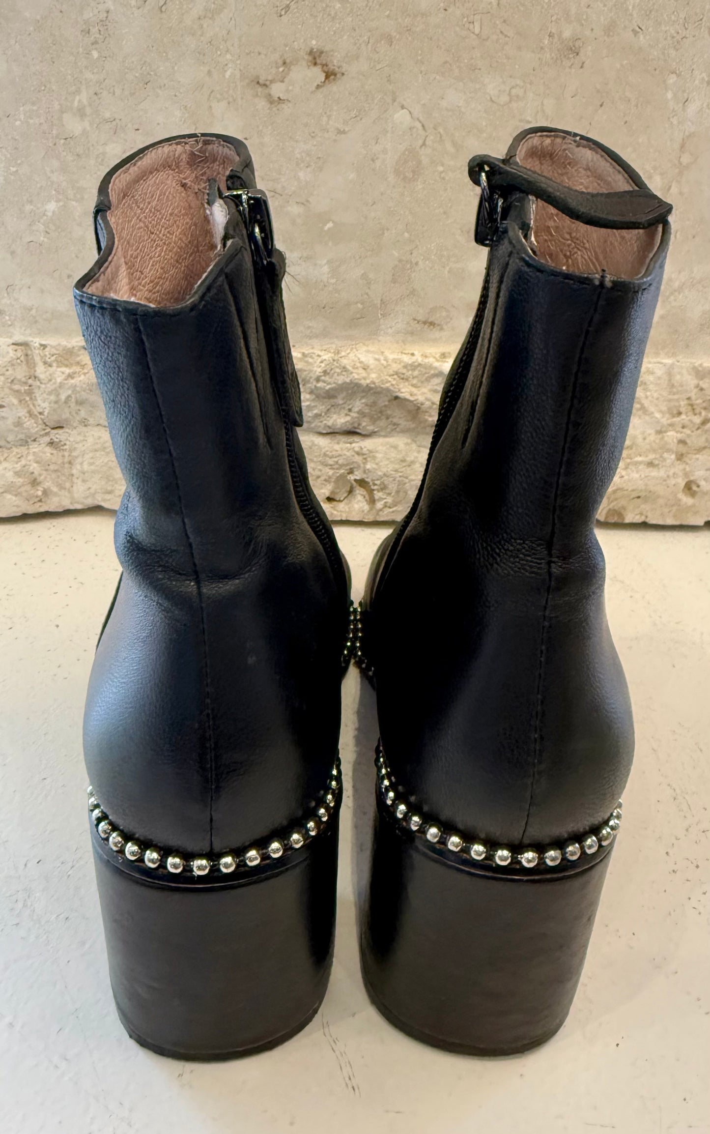Robert Robert 'Harry' Ankle Boots in Black - Size 36