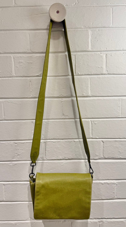 Elk Cactus Modelo Leather Crossbody Bag
