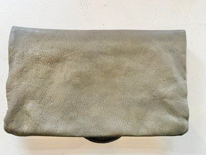 Pessoa Bossa Nova Green Leather Clutch
