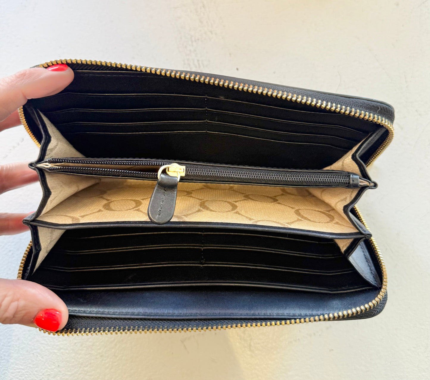 Oroton Black Metropolis Leather Wallet