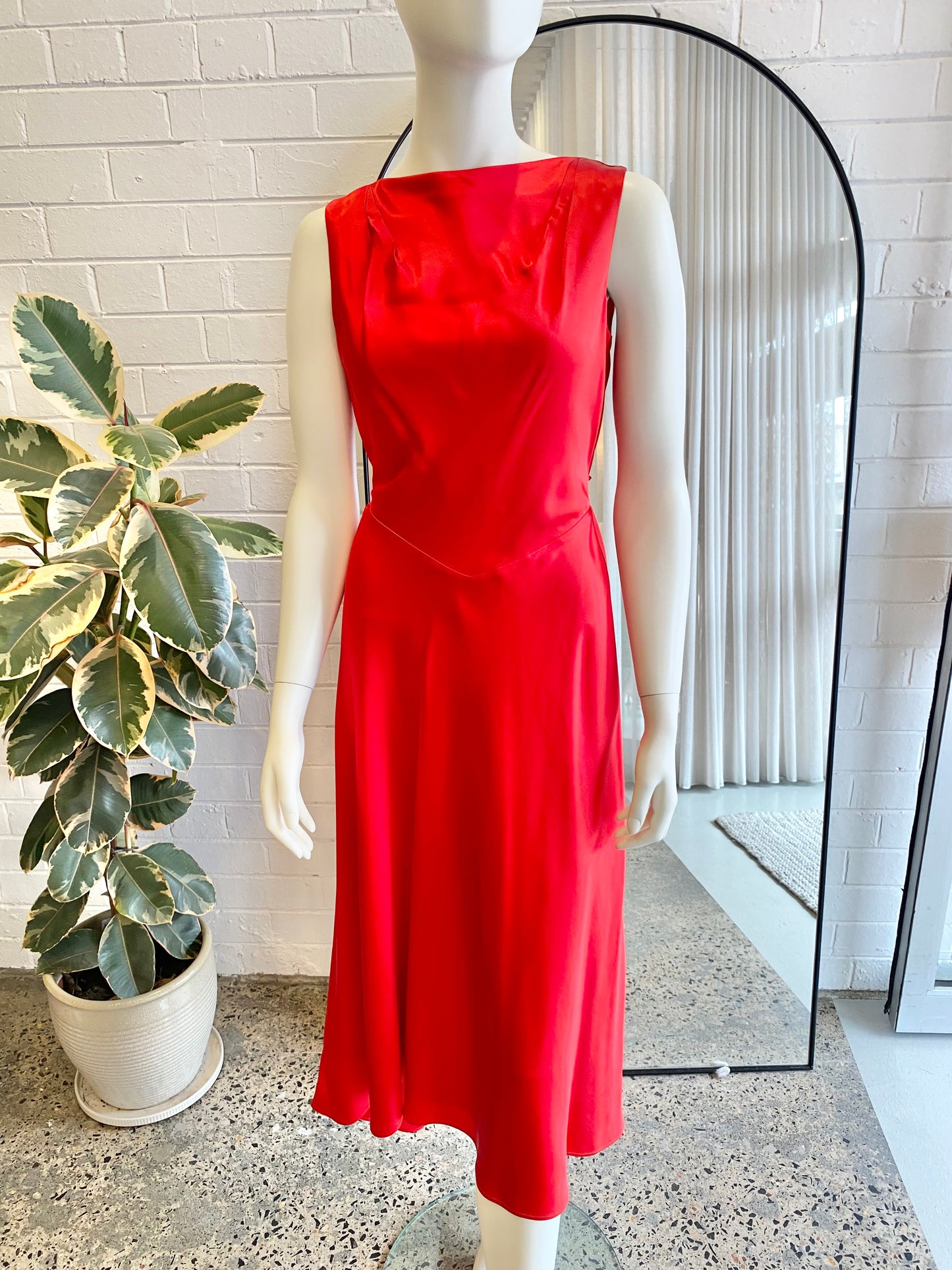 Saloni 'Scarlett Silk Jen' Midi Dress - Size 8