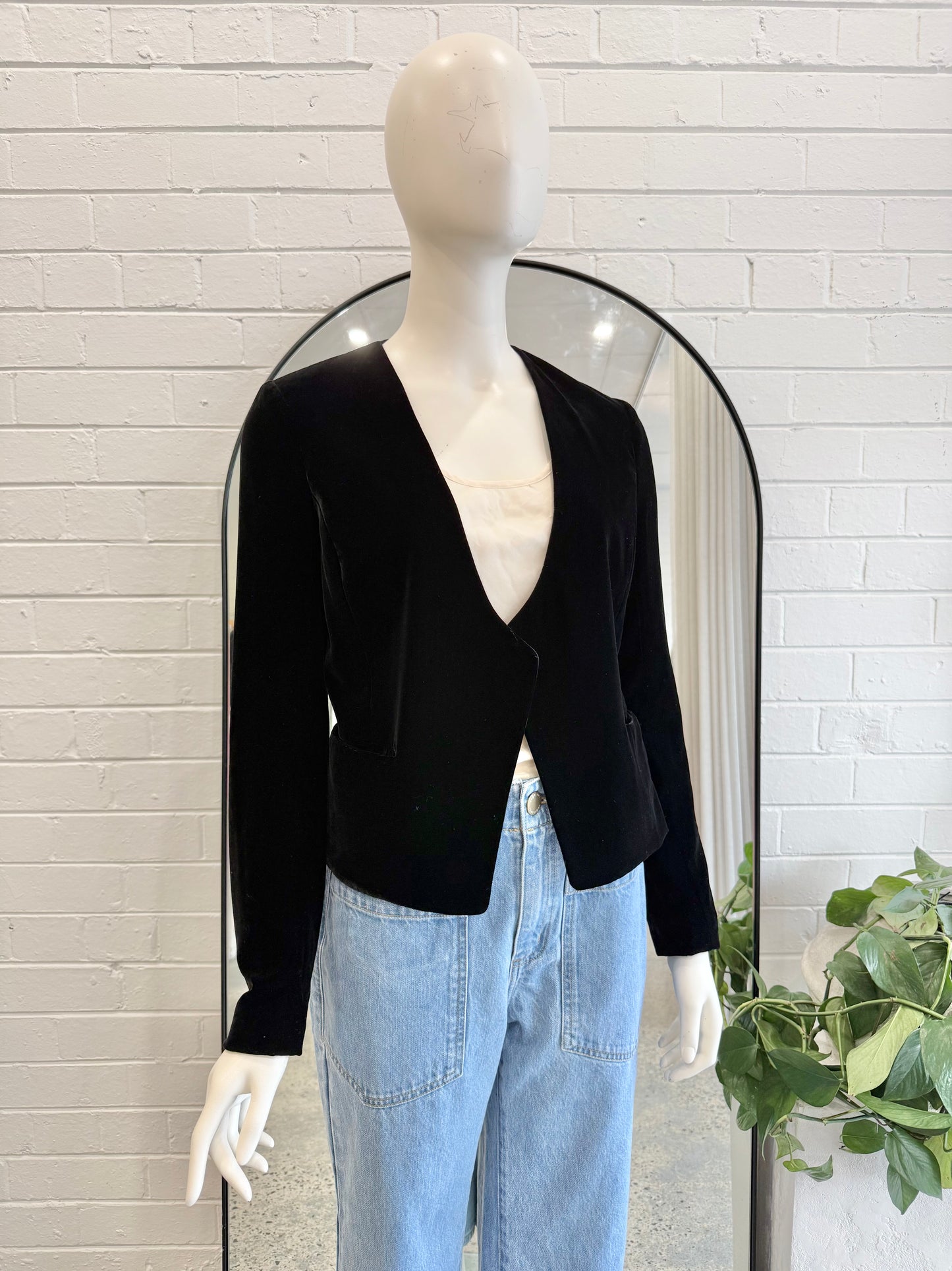 Diane Von Furstenberg Black Velvet Jacket - Size 2 (au 6-8)