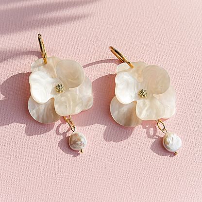 Kingston Pearly Flower Huggie Hoops